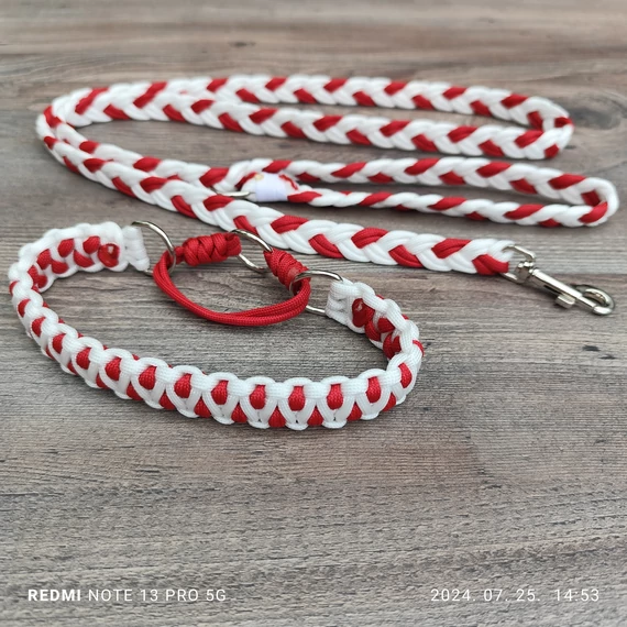 Fehér (kivül) - piros (középen) - fehér  (belül)